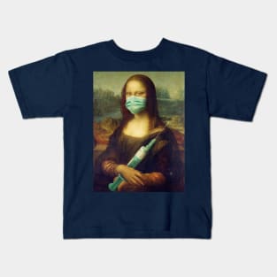 Mona Lisa with a mask and a vaccine syringe Kids T-Shirt